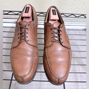 Allen Edmonds “Stockbridge” Brown Leather Derbys